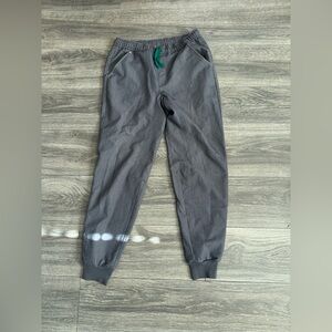 Figs Men’s Tansen Gray Jogger Pants with Green Accents Small